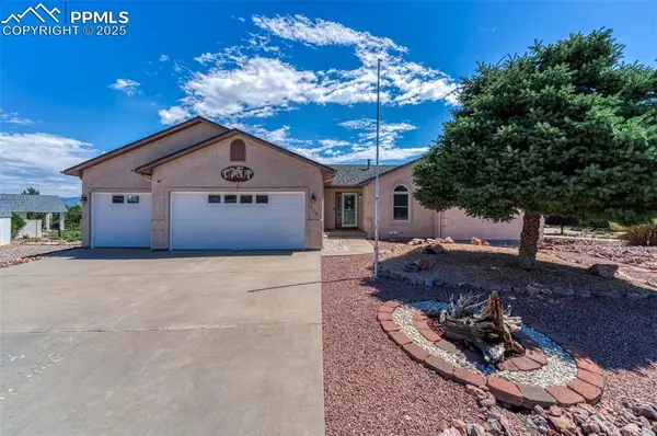 200 Wolf Cub Trail, Canon City, CO 81212