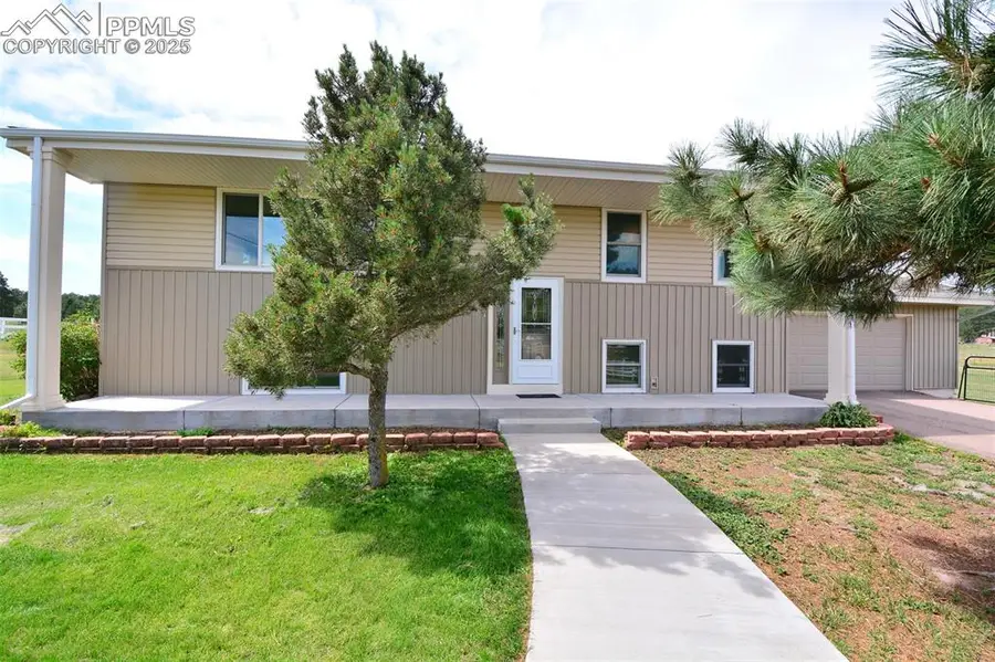 18040 Saddlewood Road, Monument, CO 80132 - Image #2