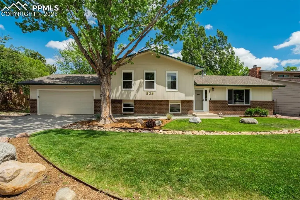 535 Silver Spring Circle, Colorado Springs, CO 80919 - Image #1