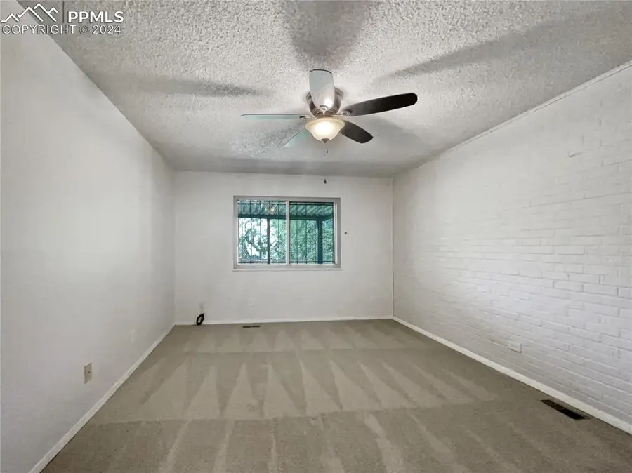 504 Lakewood Circle, Colorado Springs, CO 80910 - Image #3