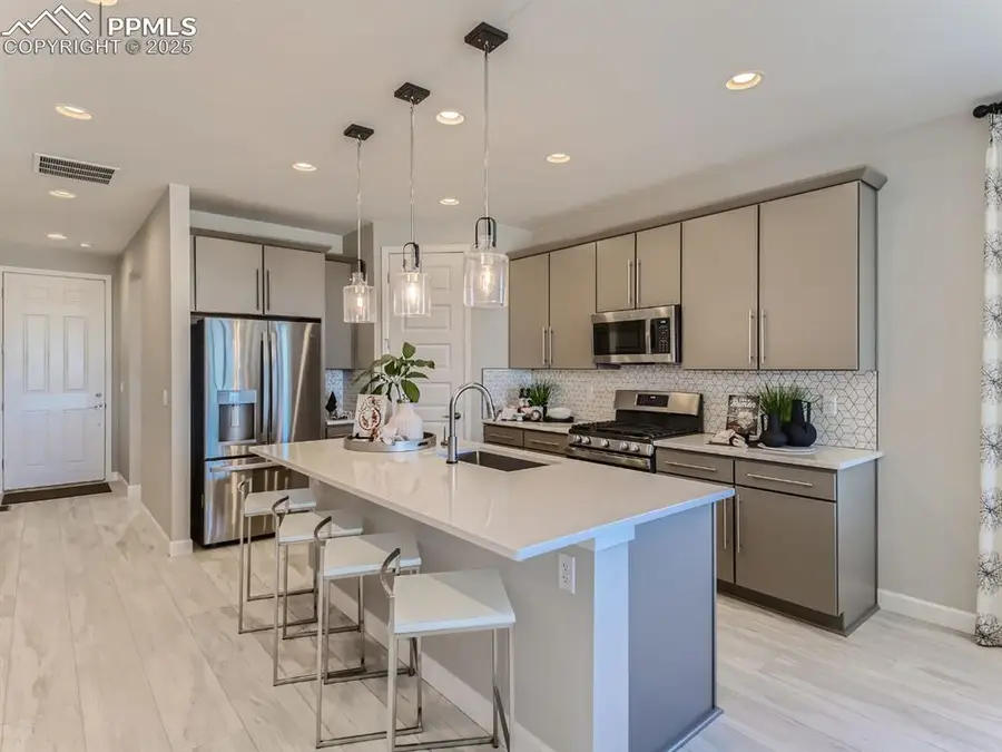 5657 Mammoth Lane, Colorado Springs, CO 80927 - Image #2