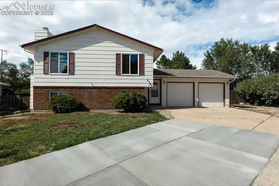 2385 Heathercrest Drive, Colorado Springs, CO 80915 - Image #2