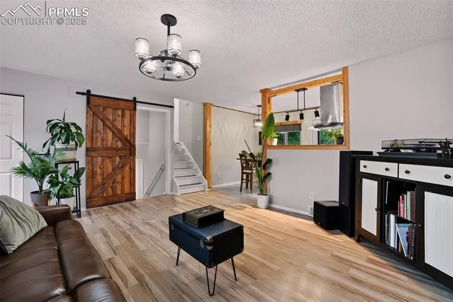 1065 N 19th Street, Colorado Springs, CO 80904 - Image #2