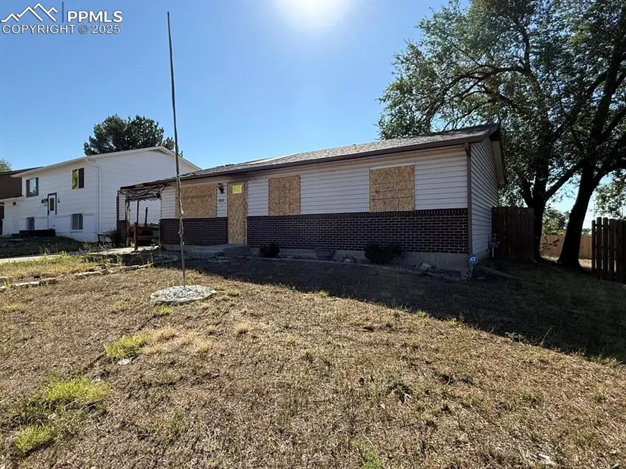 3515 Darkwood Place, Colorado Springs, CO 80910 - Image #3