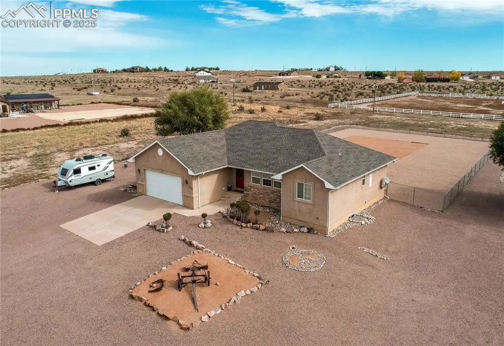 1352 N Blue Lake Lane, Pueblo, CO 81007 - Image #1