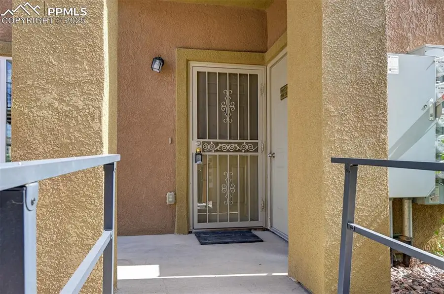 4888 Kerry Lynn View #101, Colorado Springs, CO 80922 - Image #3