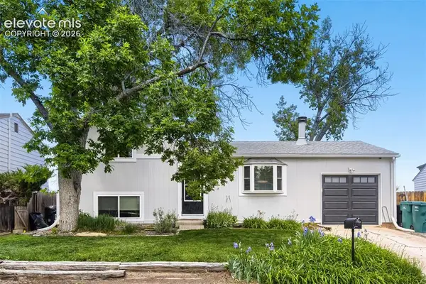 9831 W 105th Avenue, Broomfield, CO 80021