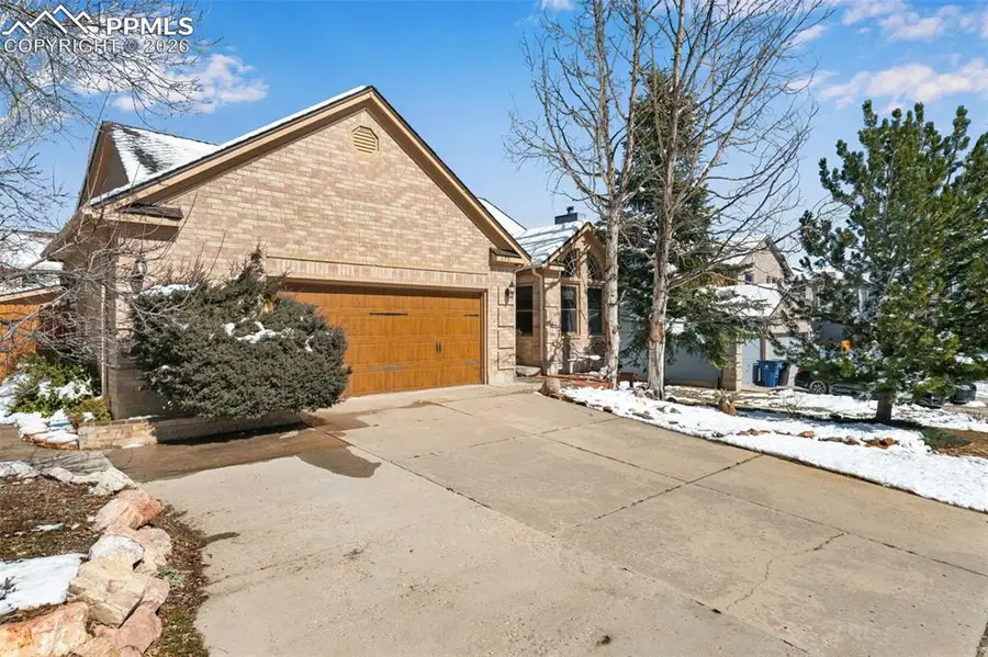 670 Fernglen Court, Colorado Springs, CO 80906 - #2