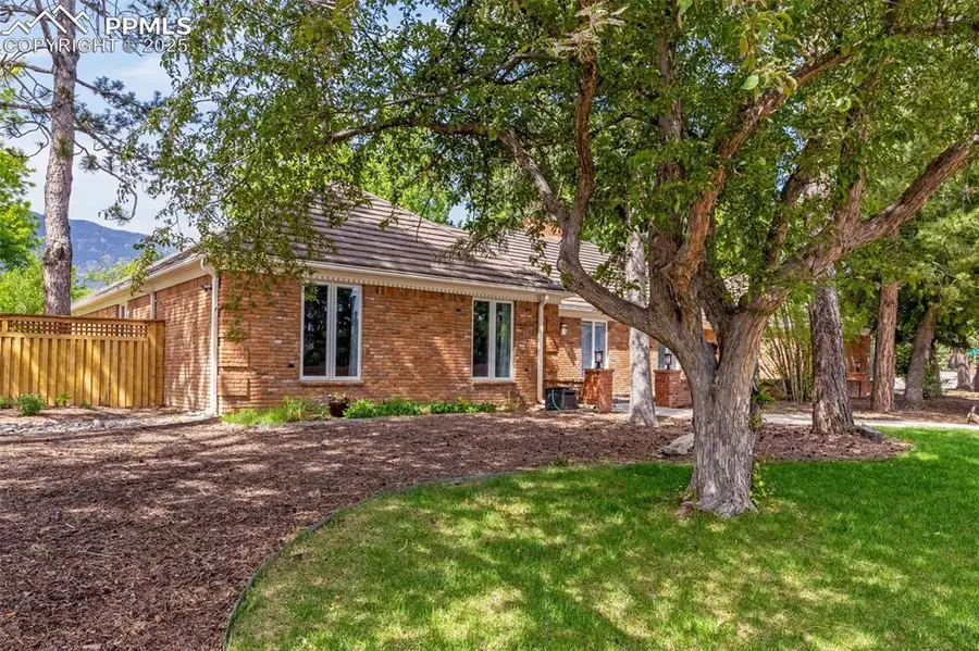 75 E Cheyenne Mountain Boulevard, Colorado Springs, CO 80906 - Image #2