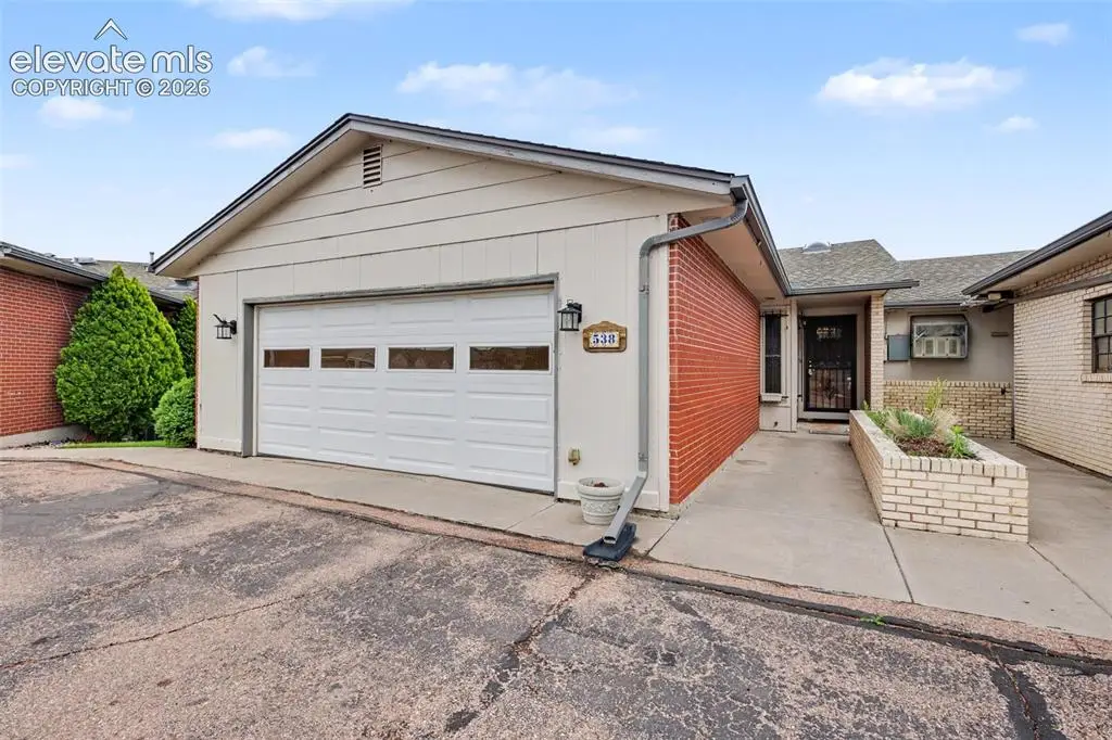 538 Lakewood Circle, Colorado Springs, CO 80910 - #1