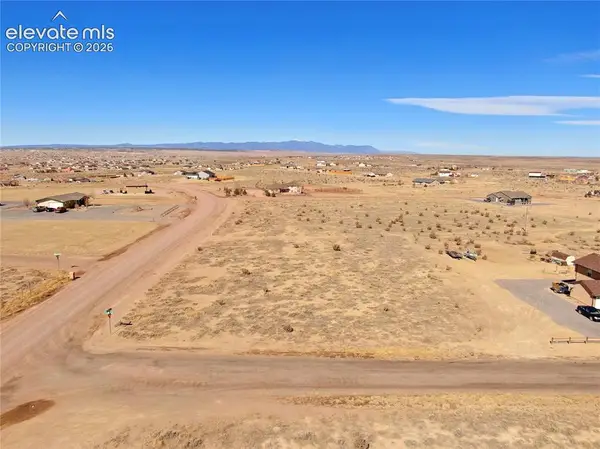 1807 E Jerrian Lane, Pueblo West, CO 81007
