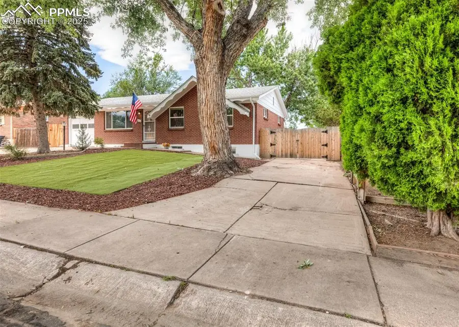 1610 Saratoga Drive, Colorado Springs, CO 80910 - Image #3