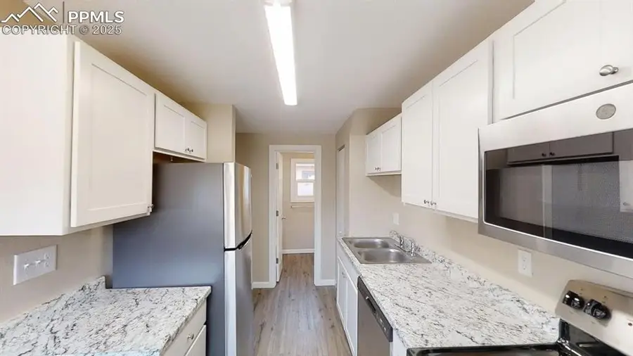 2413 E St Vrain Street, Colorado Springs, CO 80909 - Image #3