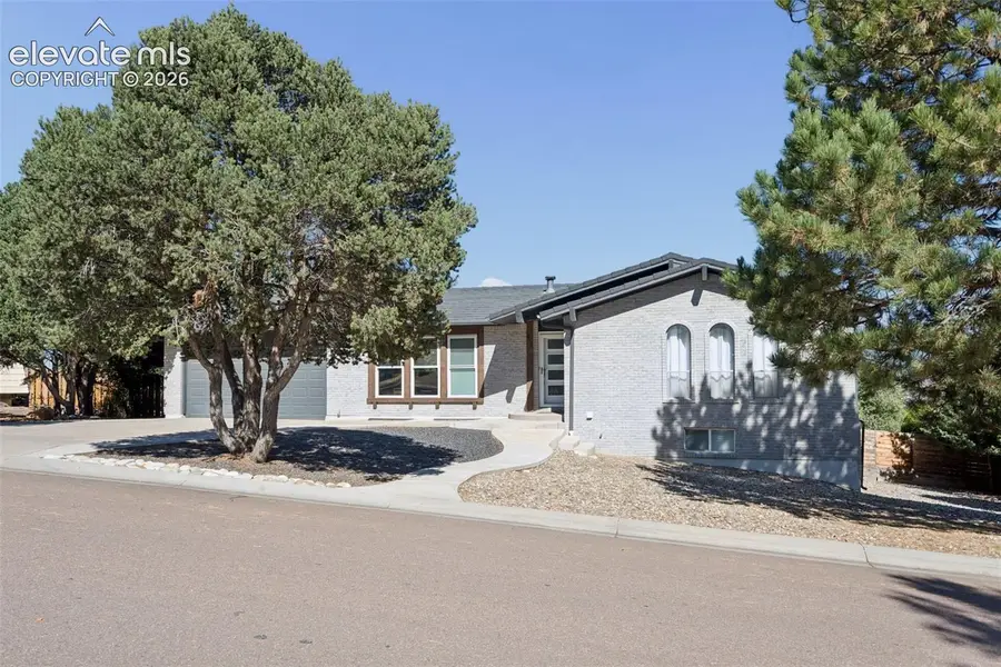 810 Point Of The Pines Drive, Colorado Springs, CO 80919 - #2