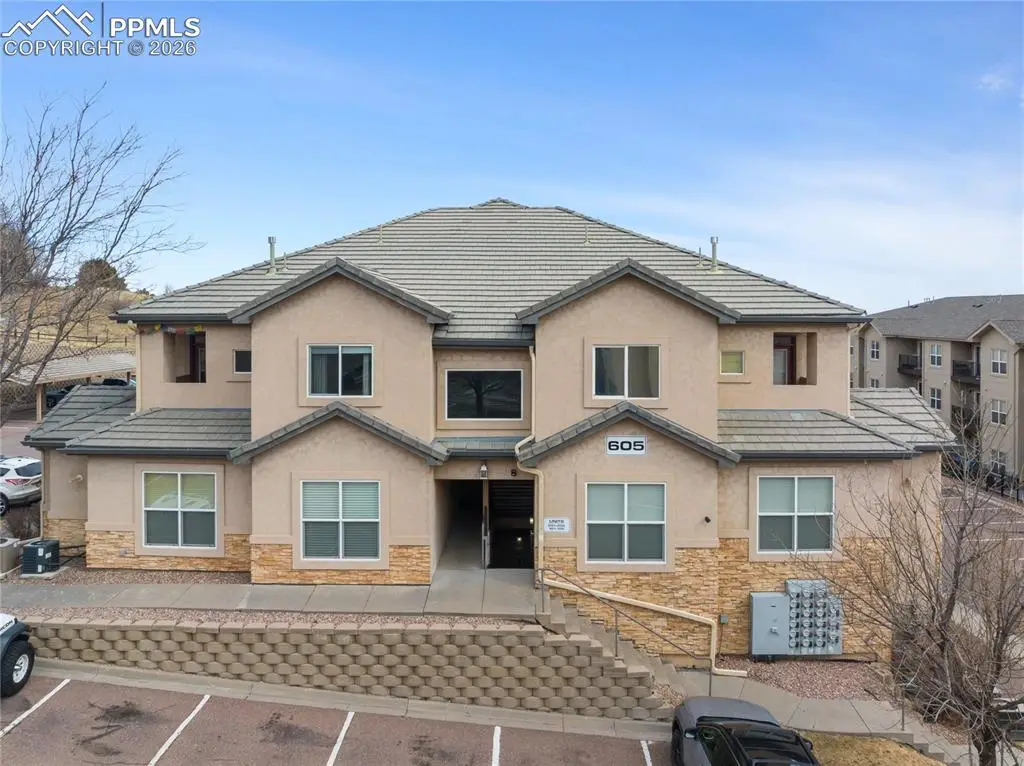 605 Cougar Bluff Point #202, Colorado Springs, CO 80906 - #1