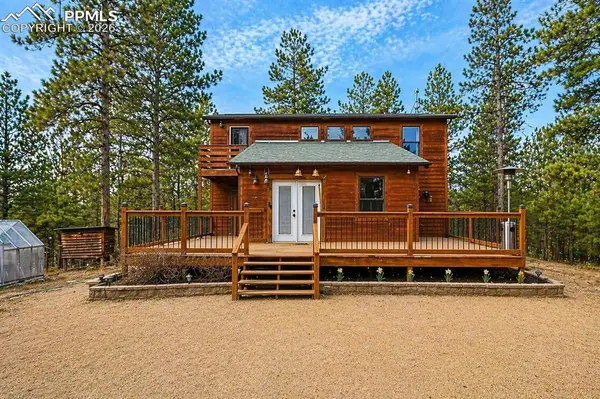31 Wallace Drive, Florissant, CO 80816