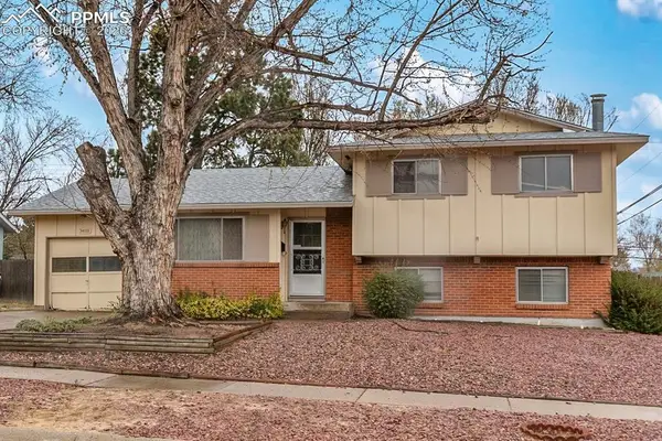 3418 Greenwood Circle, Colorado Springs, CO 80910