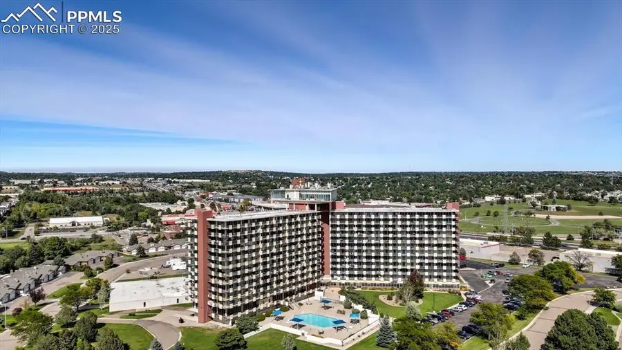 411 Lakewood Circle #B709, Colorado Springs, CO 80910 - Image #2