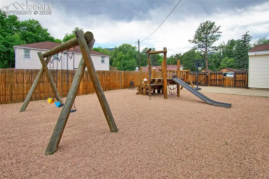 1015 W Cheyenne Road, Colorado Springs, CO 80906 - #2
