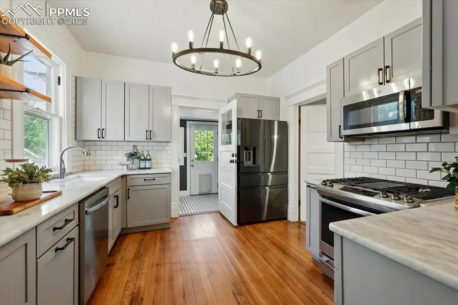 918 E Boulder Street, Colorado Springs, CO 80903 - Image #3