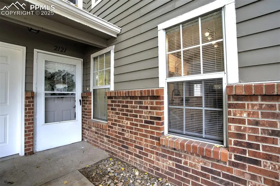 2121 Troy Court, Colorado Springs, CO 80918 - #2