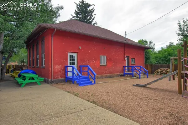 1015 W Cheyenne Road, Colorado Springs, CO 80906