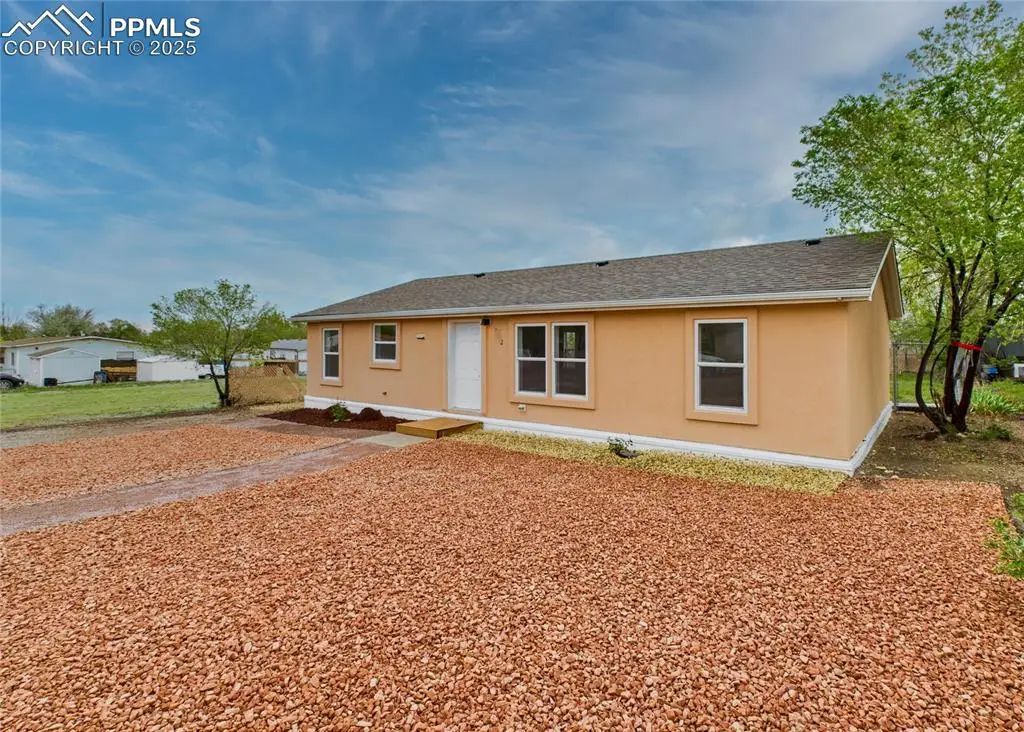 952 S Tolstoi Drive, Pueblo West, CO 81007 - Image #1