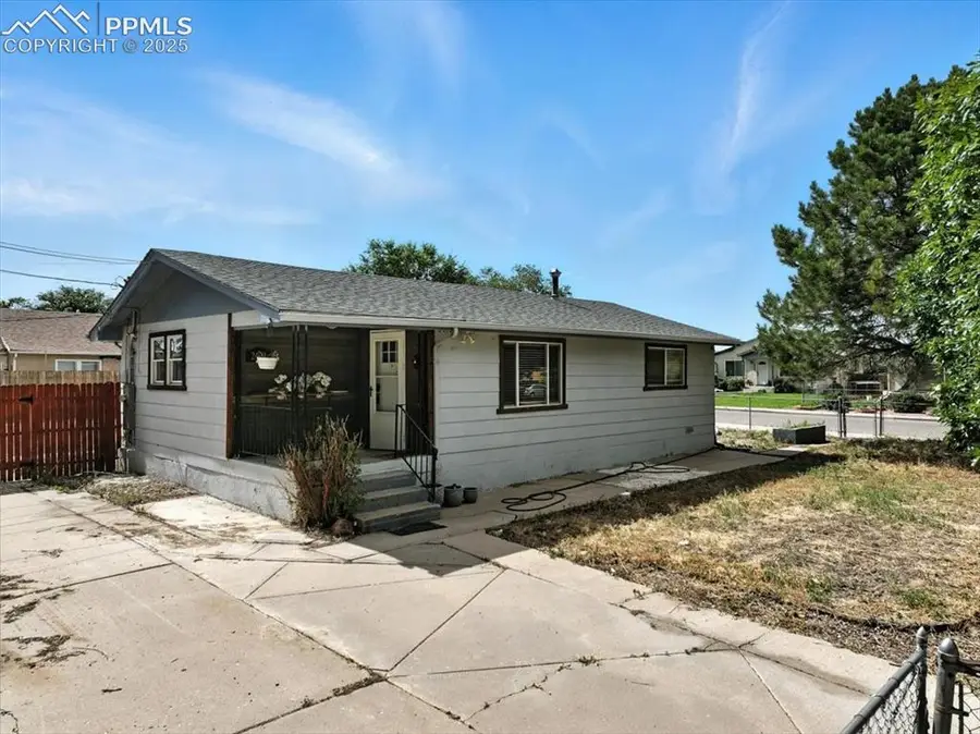 2402 W 17th Street, Pueblo, CO 81003 - #2