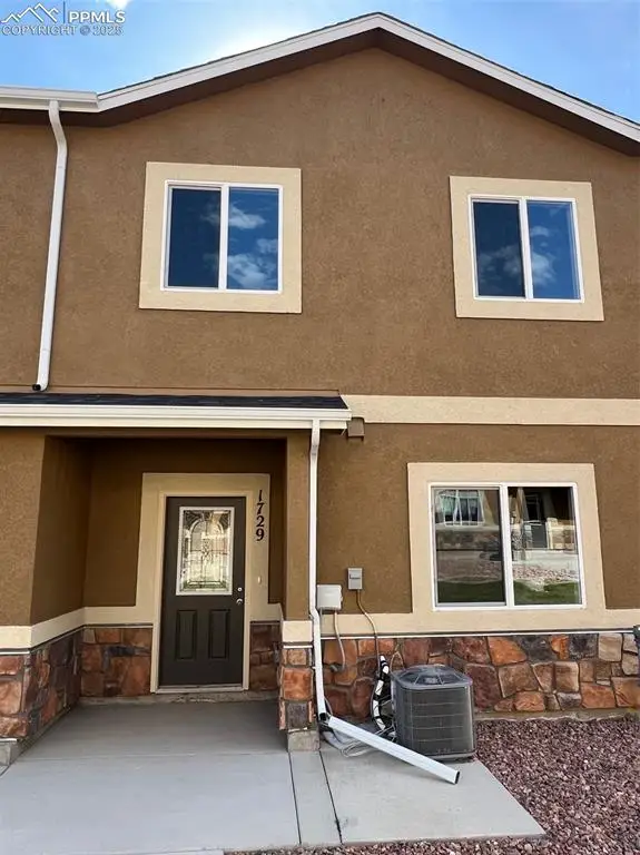 1729 Sandtoft Heights, Colorado Springs, CO 80951