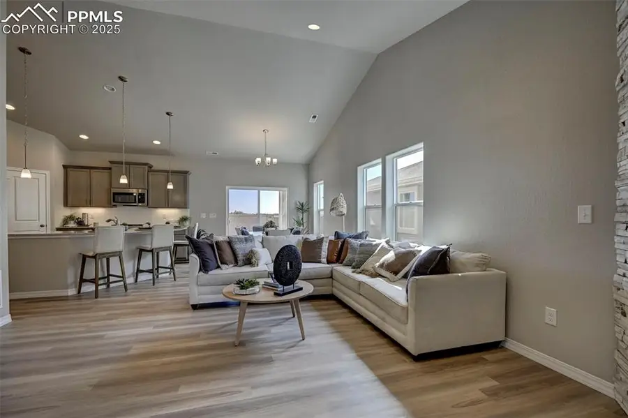 5126 Truscott Road, Colorado Springs, CO 80925 - Image #3