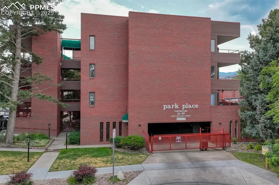 75 W Boulder Street, Colorado Springs, CO 80903 - Image #2