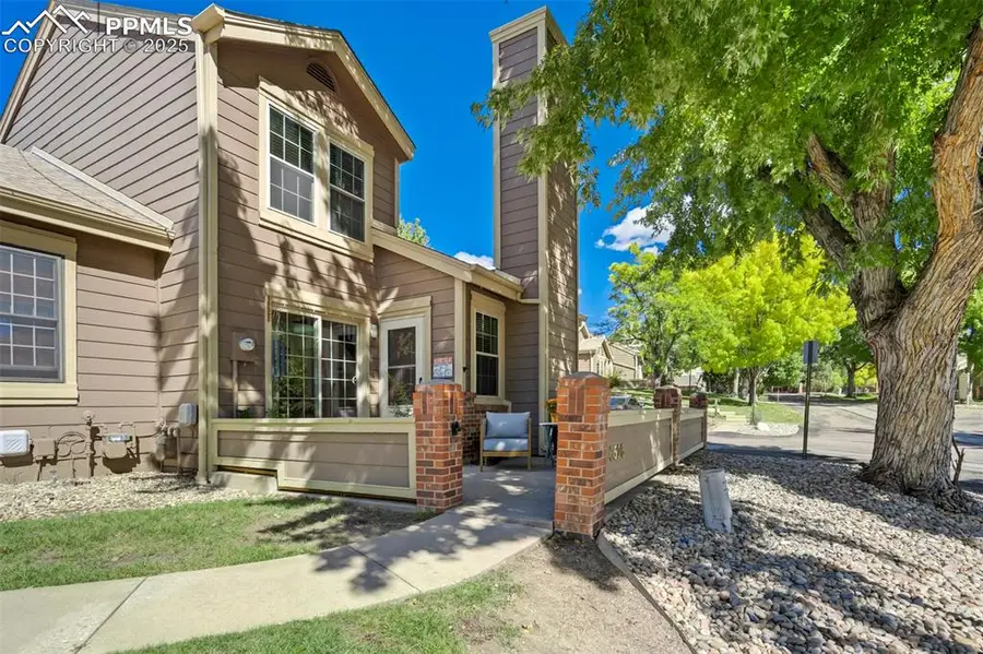 6526 Foxdale Circle, Colorado Springs, CO 80919 - Image #2