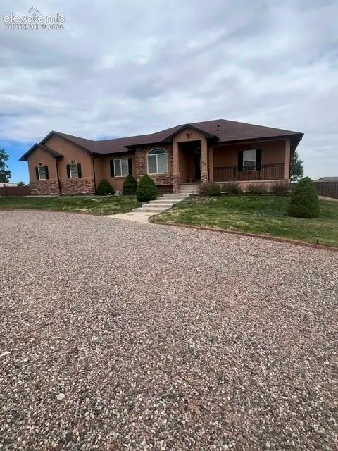 777 E Woodleaf Drive, Pueblo, CO 81007 - #2