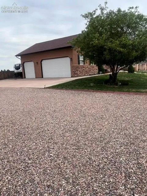 777 E Woodleaf Drive, Pueblo, CO 81007 - #3