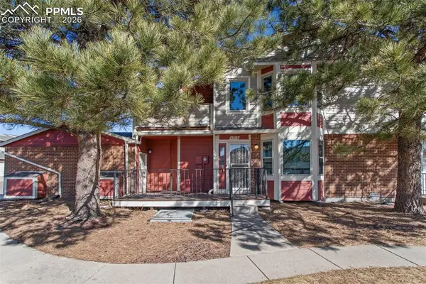 432 W Rockrimmon Boulevard #B, Colorado Springs, CO 80919