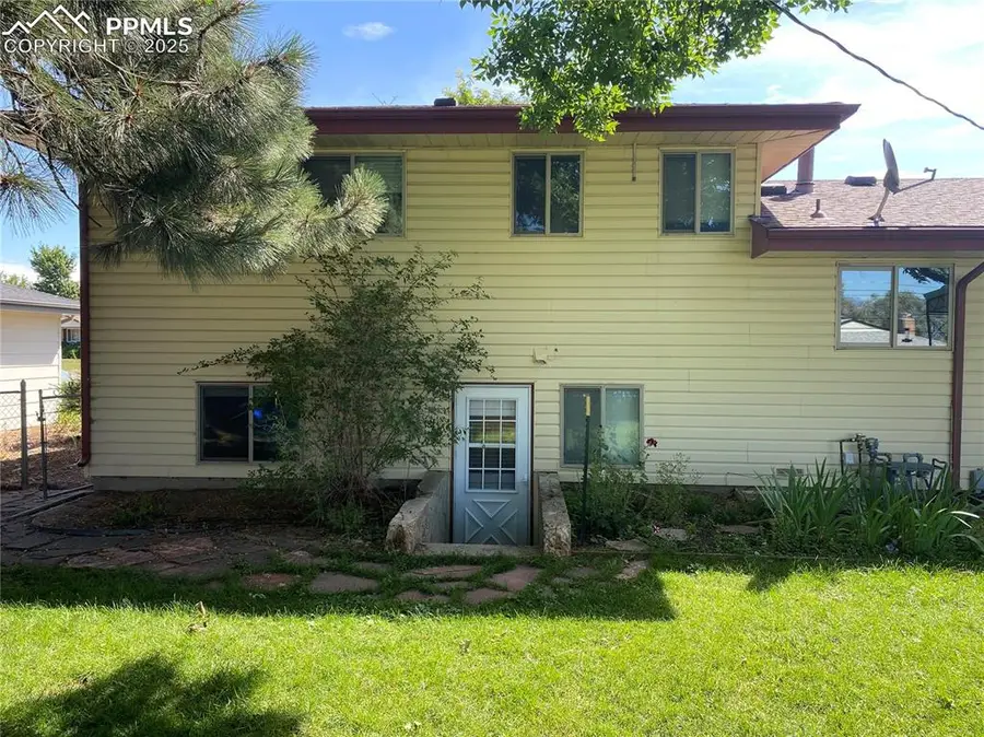 1942 Warwick Lane, Colorado Springs, CO 80909 - Image #3