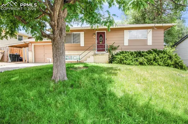 2909 Del Mar Circle, Colorado Springs, CO 80910