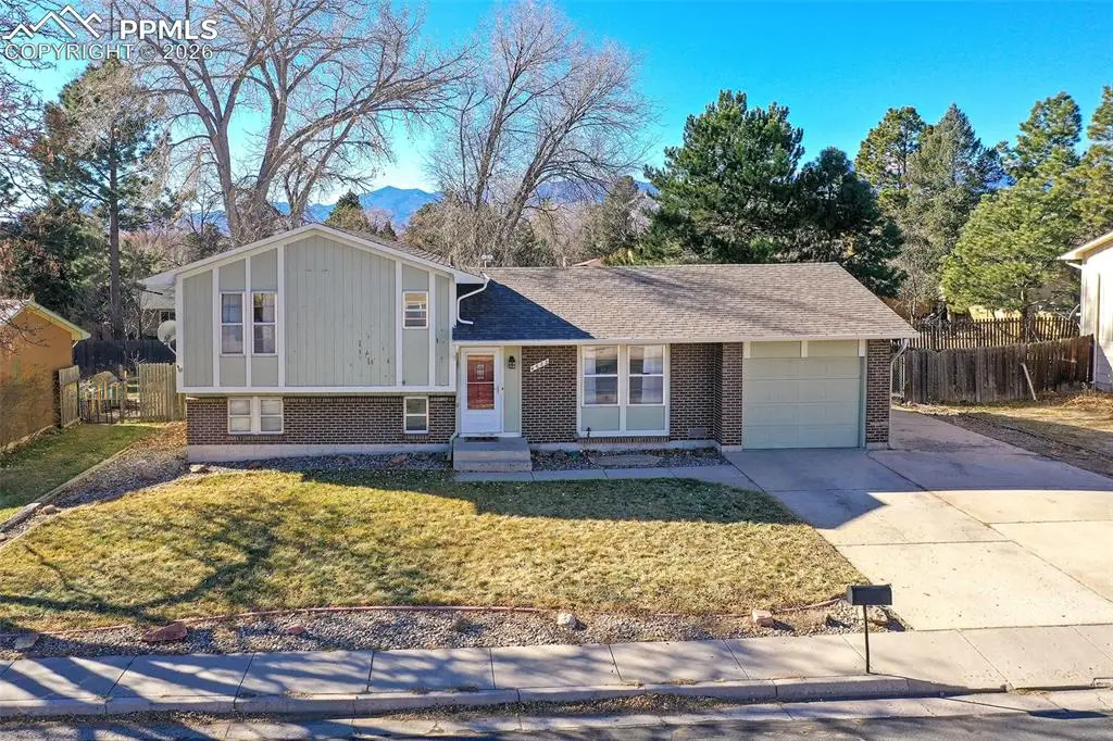 4622 Sprucewood Drive, Colorado Springs, CO 80918 - Image #1