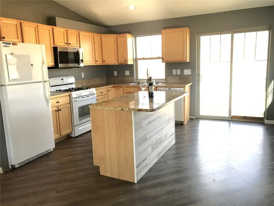 133 Oak Ridge Circle #B, Oak Creek, CO 80467 - Image #3