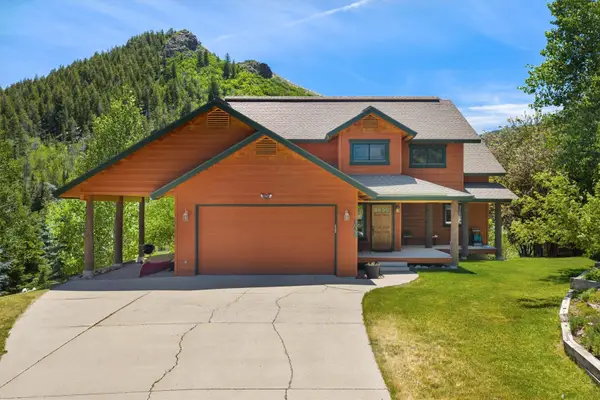 30390 Coyote Run Court, Oak Creek, CO 80467
