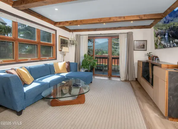 331 Nottingham Road #APT 2A, Avon, CO 81620