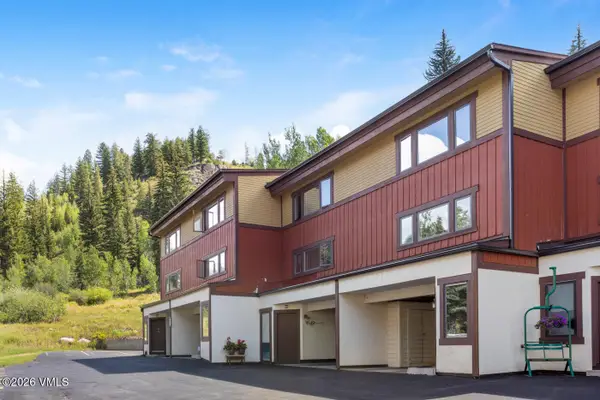 2520 Kinnikinnick Road #UNIT M4, Vail, CO 81657