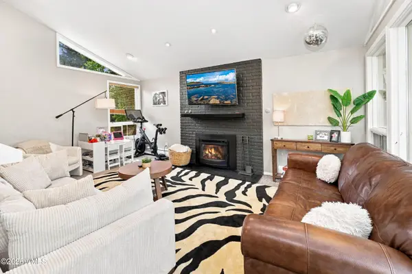 927 Red Sandstone Road #UNIT 14D, Vail, CO 81657