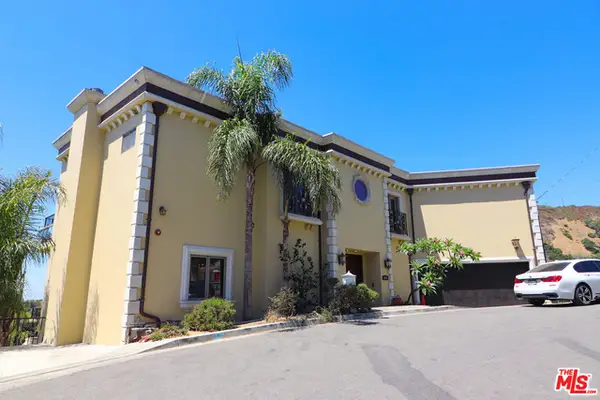 6446 W Weidlake Drive, Los Angeles, CA 90068