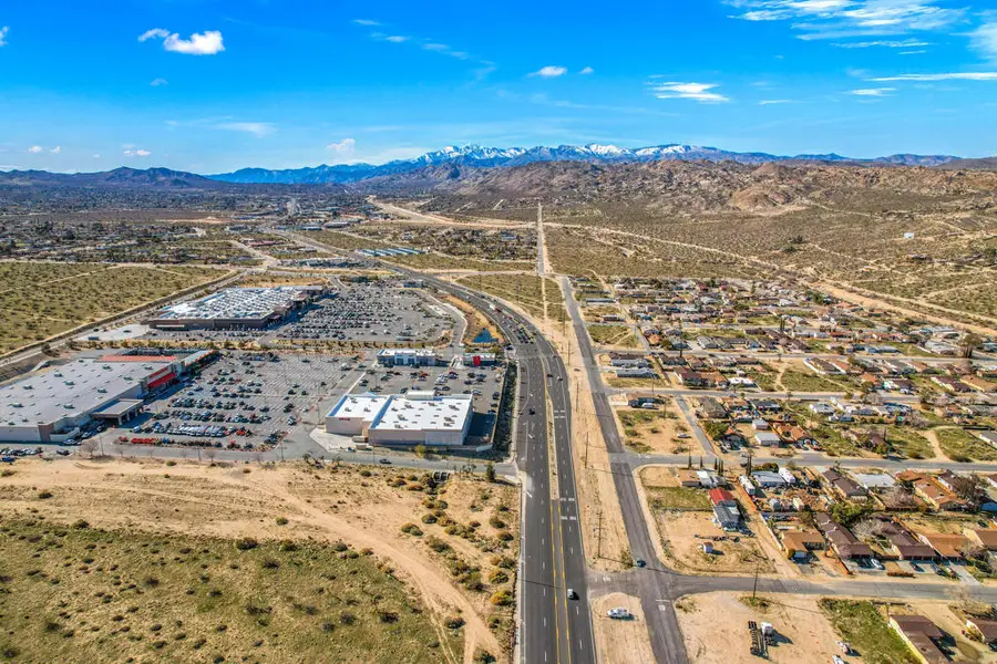 6511 Avalon Avenue, Yucca Valley, CA 92284 - #3