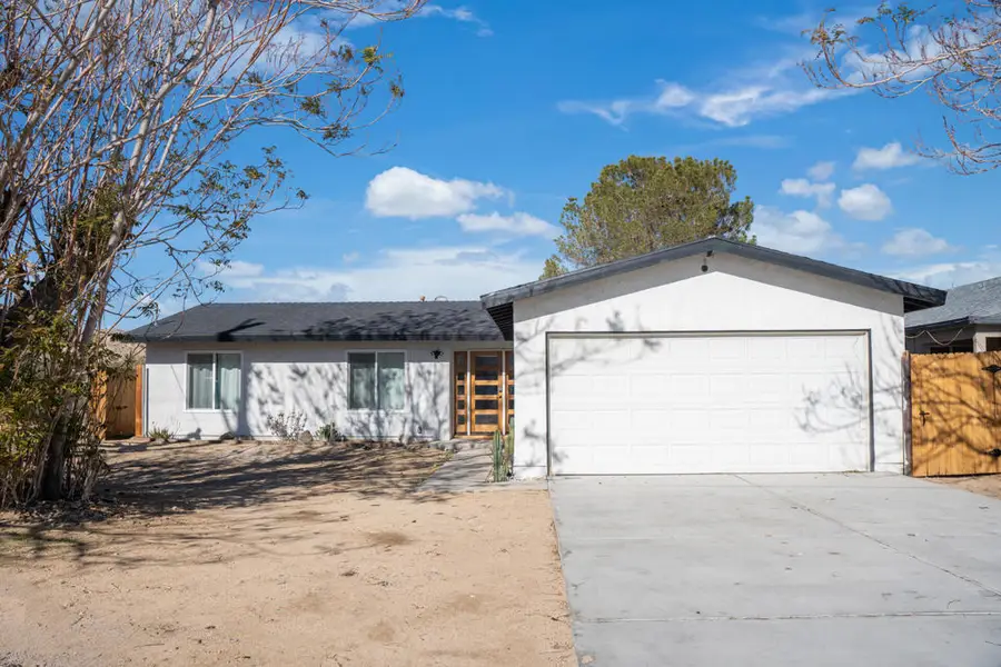 58798 Barron Drive, Yucca Valley, CA 92284 - Image #2