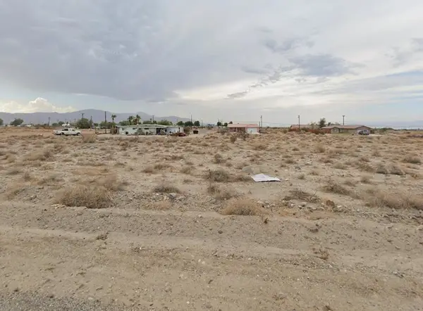 2459 Shore Gem Avenue, Thermal, CA 92274