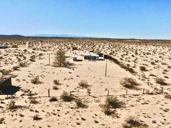 1331 Leeds Road, Joshua Tree, CA 92252
