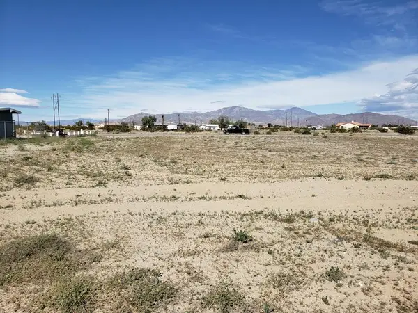 2324 Marina Drive, Thermal, CA 92274