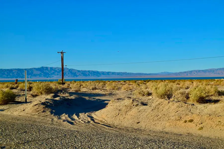 2896 Crystal Lake Avenue, Thermal, CA 92274 - Image #2